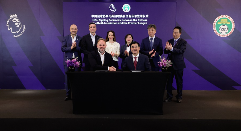 展示了他作 展示了他作