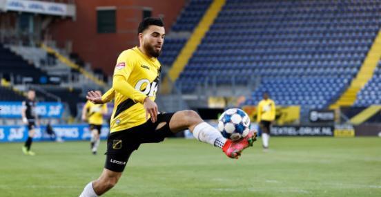 聘请多名国 聘请多名国