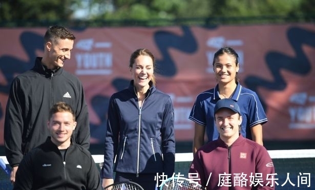 英超赛场的 英超赛场的