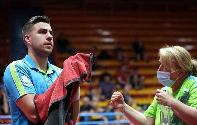 赛模型与球 赛模型与球